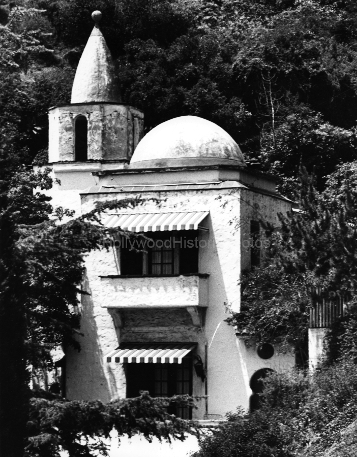 Hollywoodland 1959 WM.jpg